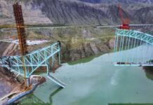 चीन में बड़ा हादसा, निर्माणाधीन रेलवे पुल गिरा, 12 मजदूरों की मौत, 4 लापता China Bridge Collapse