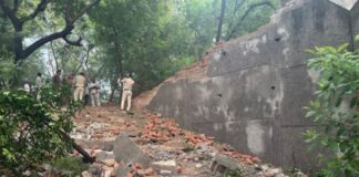 दिल्ली में बारिश बनी ‘जानलेवा’, दीवार गिरने से दो युवकों की हुई मौत delhi