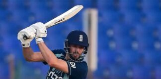 इंग्लैंड के इस खिलाड़ी ने टी20 में बना दिया बड़ा रिकॉर्ड, धोनी-कोहली को सबको पछाड़ा James vince
