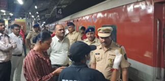 ट्रेन के टॉयलेट में मिला मासूम बच्चे का शव, मुंबई-कुशीनगर एक्सप्रेस में मचा हड़कंप