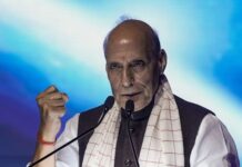 ‘एक देश के पास उड़ने वाला F-35 है, हमारे पास तैरने वाला F-35 है” जानें ऐसा क्यों बोले रक्षा मंत्री राजनाथ सिंह