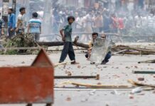 बांग्लादेश में सुरक्षित नहीं हिंदुओं बेटियां, आदिवासी लड़की से हुई घिनौनी वारदात, विरोध करने उतरा आदिवासी समाज