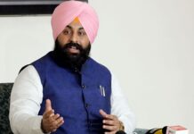 पंजाब के सरकारी स्कूलों में भारतीय वायुसेना के MiG-21 लड़ाकू विमानों की स्थापना से शिक्षा में नई क्रांति Punjab Government Schools