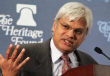 कौन हैं एश्ले टेलिस ? टॉप सीक्रेट दस्तावेज छिपाने और चीनी अधिकारियों से गुप्त मुलाकात के लगे गंभीर आरोप Ashley Tellis