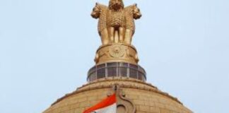 एल्गोरिदम नए एडिटर हैं, डेमोक्रेसी नए विक्टिम हैं Information under the control of AI...Is the democratic character of the Internet ending?