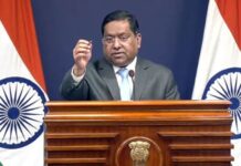 पहले अपने गिरेबान में झांकिए…अल्पसंख्यकों पर ज्ञान दे रहे पाकिस्तान को भारत ने लगाई लताड़