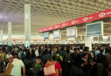 आज भी दिल्ली से इंडिगो की 100 से ज्यादा फ्लाइट्स हुई रद्द Over 100 IndiGo flights cancelled on Sunday