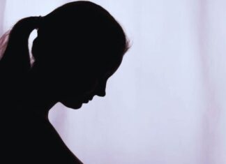 लखनऊ में टीचर की हैवानियत: 9वीं की नाबालिग से बार-बार रेप, प्रेग्नेंट होने पर कराया अबॉर्शन Lucknow teacher's brutality: 9th-grade minor repeatedly raped, forced to undergo abortion after becoming pregnant