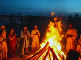 होलिका दहन कब मनाएं? जानें सही तिथि, पूजा विधि और बुराई पर अच्छाई की जीत का महत्व When is Holika Dahan celebrated? Learn the correct date, ritual, and the significance of the victory of good over evil.