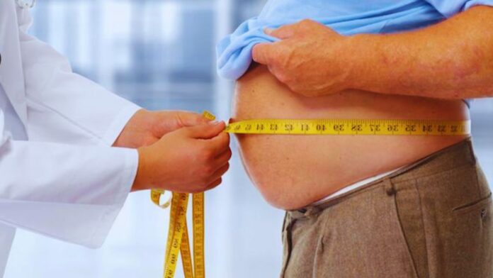 Are you still not losing weight despite your diet and hours spent sweating it out at the gym? Find out what mistakes you're making.