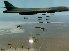 होर्मुज पर अमेरिका का एक्शन, ईरान के मिसाइल ठिकानों पर बमबारी