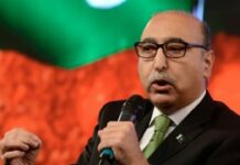 पाकिस्तान के पूर्व राजनयिक की भारत पर आपत्तिजनक टिप्पणी