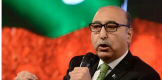 पाकिस्तान के पूर्व राजनयिक की भारत पर आपत्तिजनक टिप्पणी