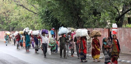 रोजगार संकट ने खाली किए गांव, उत्तर बंगाल से बड़े पैमाने पर पलायन