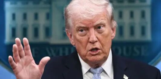 इस्लामाबाद वार्ता से पहले गरजे ट्रंप, बोले- हर कीमत पर खुलेगा होर्मुज