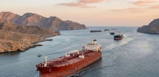 ट्रंप डील के बाद नया ट्विस्ट! होर्मुज पर टोल से बदल सकता है ग्लोबल गेम