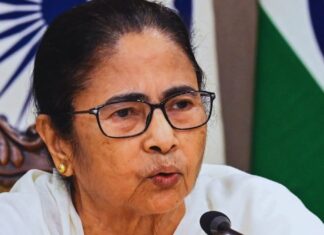 ‘बंगाल खत्म करने की साजिश’: ममता बनर्जी का BJP पर तीखा हमला, बोलीं- वोटर लिस्ट में हो रही हेराफेरी ‘Conspiracy to Destroy Bengal’: Mamata Banerjee Launches Sharp Attack on BJP, Alleges Manipulation of Voter Lists