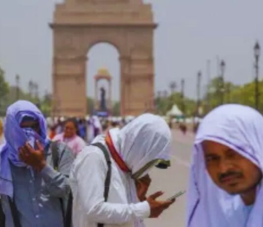 भीषण गर्मी की चेतावनी दिल्ली-NCR के लिए, 10 राज्यों में बारिश का बड़ा अलर्ट जारी Severe Heat Warning for Delhi-NCR; Major Rain Alert Issued for 10 States