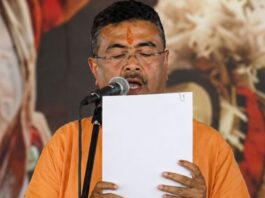 CM बनते ही सुवेंदु का बड़ा एक्शन! सड़क पर धार्मिक कार्यक्रमों पर लगाई रोक, लाउडस्पीकर की आवाज पर भी सख्ती CM Suvendu Adhikari