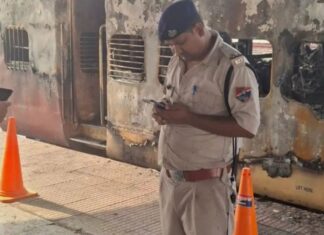 सासाराम-पटना फास्ट पैसेंजर की बोगी में लगी आग, यात्री परेशान
