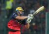 रायपुर में RCB का देसी अंदाज, छत्तीसगढ़ी रंग में रंगे कोहली एंड कंपनी, वीडियो मचा रहा धमाल IPL tadka Chhattisgarhi became RCB player in Raipur viral video won hearts