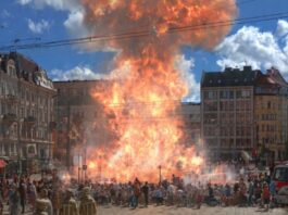 MP के देवास जिले की पटाखा फैक्ट्री में जोरदार धमाका, 20 घायल, तीन की मौत A massive explosion in a firecracker factory in Dewas district of MP, 20 injured, three dead
