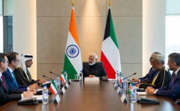 मिडिल ईस्ट में बढ़ते संकट के बीच PM मोदी का बड़ा कूटनीतिक कदम, कुवैत के अमीर से की बातचीत Amidst war like conditions in West Asia PM Modi held a significant telephonic conversation with the Emir of Kuwait