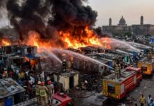 दिल्ली में फिर लगी भीषण आग, उद्योग भवन के पास झुग्गियों में मची तबाही, 20 दमकल गाड़ियां मौके पर Delhi Slum Fire Near Udyog Bhawan