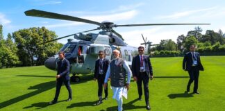 G7 समिट में शामिल होने एवियन पहुंचे PM मोदी, दुनिया के नेताओं से होगी अहम मुलाकात PM Modi arrives in Biarritz to attend the G7 summit
