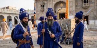 कौन हैं निहंग सिख? उत्तराखंड गुरुद्वारे में विवाद के बाद जानिए उनका इतिहास और योद्धा परंपरा Nihang Sikhs