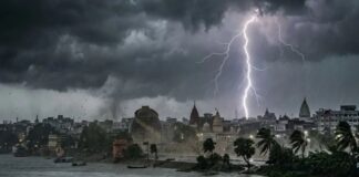 Bihar Weather: पटना समेत कई जिलों में बरसेंगे बादल, चलेगी तेज हवा! IMD ने जारी किया येलो अलर्ट, जानें कहां सबसे ज्यादा खतरा Bihar Weather Update