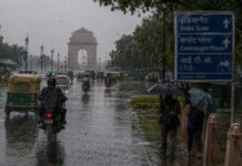दिल्ली पर मेहरबान मॉनसून! तेज बारिश से मौसम हुआ सुहाना Delhi Monsoon Update 2026