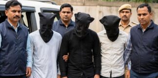 दिल्ली पुलिस की बड़ी कार्रवाई, लॉरेंस बिश्नोई गैंग से जुड़े तीन शूटर गिरफ्तार Major crackdown by Delhi Police: Three shooters linked to the Lawrence Bishnoi gang arrested.
