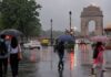 दिल्ली-NCR में आज भी छाए रहेंगे बादल, 18 राज्यों में भारी बारिश का अलर्ट Weather Update