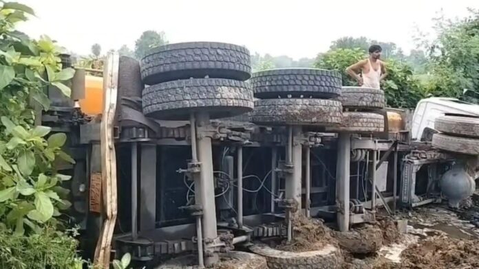 Bihar truck accident Bihar truck accident