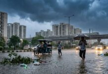 Weather Alert Today: 13 राज्यों में भारी बारिश का अलर्ट, यूपी-बिहार समेत इन इलाकों में बरसेंगे बादल Weather Alert Today