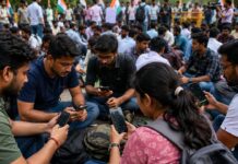 इंटरनेट बंद, फिर भी मैसेज जारी! CJP प्रदर्शन में दिखी नई टेक्नोलॉजी CJP Protest