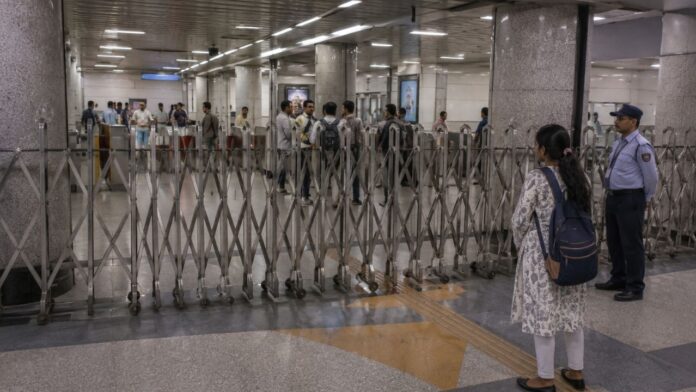 Delhi Metro Station Closed Delhi Metro Station Closed