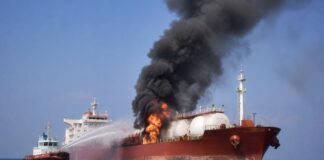 होर्मुज स्ट्रेट के पास LPG टैंकर पर मिसाइल हमला, जहाज में सवार थे 28 भारतीय Iran Attack Oil Tanker