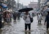 Delhi Rain Update: सदर बाजार में भारी जलभराव, दुकानों तक पहुंचा पानी; व्यापारियों का फूटा गुस्सा Delhi Sadar Bazar Rain