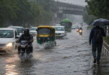 मौसम ने बढ़ाई मुश्किलें! भारी बारिश के चलते चारधाम यात्रा पर ब्रेक, 16 राज्यों में अलर्ट Today Weather Update