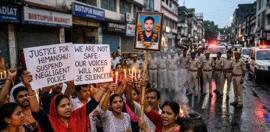 जमशेदपुर: पुलिस की गाड़ी से खींचकर युवक की चाकू से गोदकर हत्या, गुस्से में उबला शहर, CM हेमंत सोरेन का बड़ा एक्शन jharkhand-man-stabbed