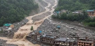 नेपाल में आई बाढ़ का दर्दनाक असर, भारत की नदियों में बहकर आ रहीं लाशें Nepal flood bodies flowing into India rivers shocking images