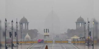 Today Weather: दिल्ली में आज फिर बदलेगा मौसम, IMD ने यूपी-बिहार से लेकर झारखंड तक भारी बारिश का अलर्ट जारी Delhi Weather Update