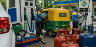 कमर्शियल LPG पर मिली राहत, पेट्रोल-डीजल के ताजा रेट जानें एक क्लिक में Petrol Diesel Price Today