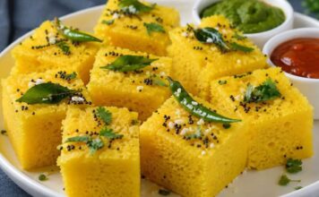 घर पर बिना झंझट तैयार करें परफेक्ट ढोकला, हर बाइट होगी सॉफ्ट और जूसी Dhokla Recipe