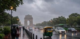 Delhi-NCR Weather: अगले 3 दिन झमाझम बारिश के आसार, IMD ने जारी किया येलो अलर्ट Delhi NCR Weather Update