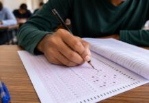 NEET-UG OMR शीट मामले में छात्रों को सुप्रीम कोर्ट से राहत नहीं, दिल्ली हाई कोर्ट जाने का निर्देश Supreme Court