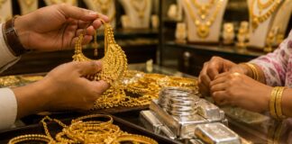 Gold-Silver Price Today: आज फिर महंगा हुआ सोना-चांदी, जानें 24 कैरेट और 22 कैरेट के ताजा रेट Gold-Silver Price Today