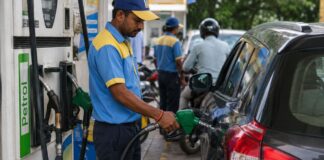 Petrol-Diesel Price Today: नहीं बदले पेट्रोल-डीजल के भाव, चेक करें शहरवार ताजा कीमत Petrol Diesel Price